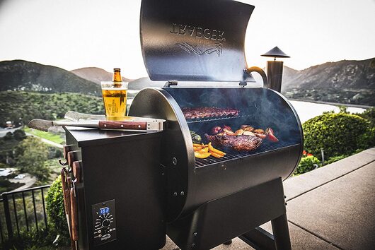 picture of the Traeger Pellet Grill Pro Series 22 TFB57PUBA stylish design making any balcony look good